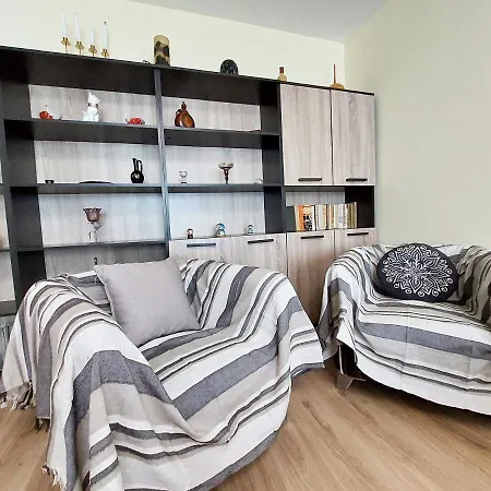 за гости , жк. зорница, бл.36