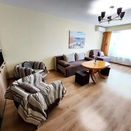 Apartment за гости , жк. зорница, бл.36