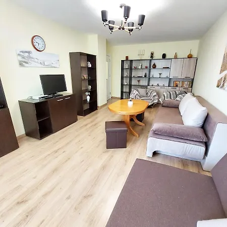 за гости , жк. зорница, бл.36 Apartmán *